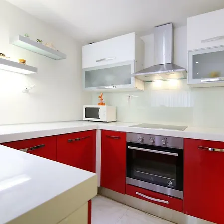 Luxury House With Pool Prázdninový dům *