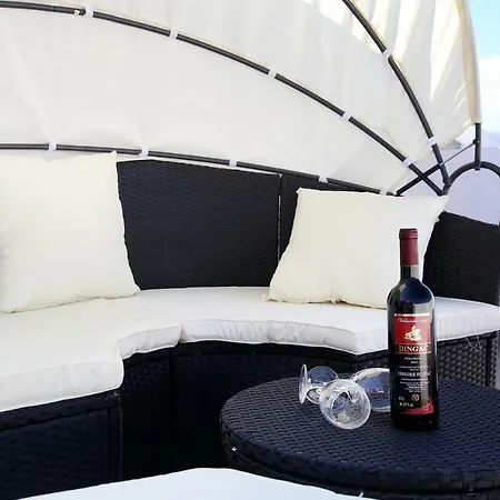 Luxury House With Pool Semesterbostad *