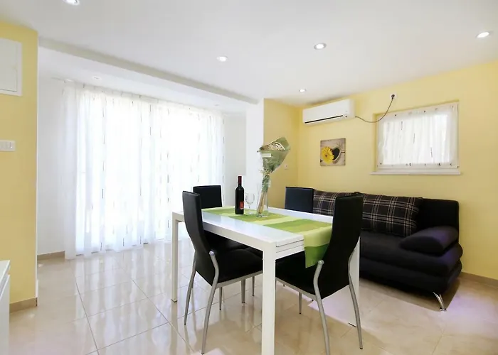 Tatil Evi Luxury House With Pool