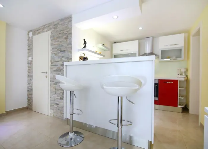 Luxury House With Pool Tatil Evi