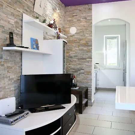 Luxury House With Pool * Traù