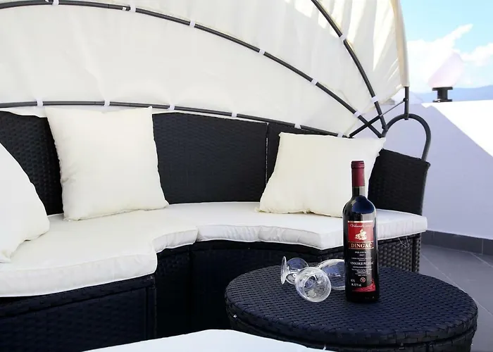 Luxury House With Pool Σπίτι διακοπών *