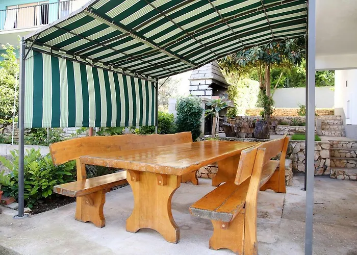 Luxury House With Pool Hébergement de vacances *